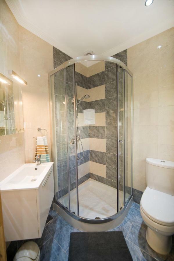 Sliema Duplex 1 Bedroom Apartment With 2 Bathrooms- Sleep 4 Екстериор снимка