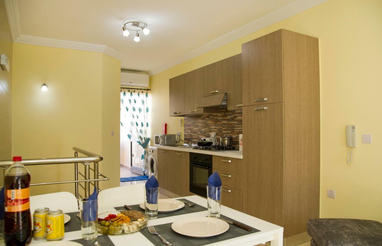 Sliema Duplex 1 Bedroom Apartment With 2 Bathrooms- Sleep 4 Екстериор снимка